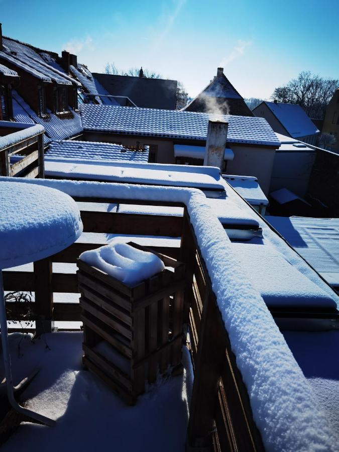 Gemuetliche Dachwohnung Mit Kleiner Oder Grosser Dachterrasse Nebeneinander Wolmirstedt Exterior foto