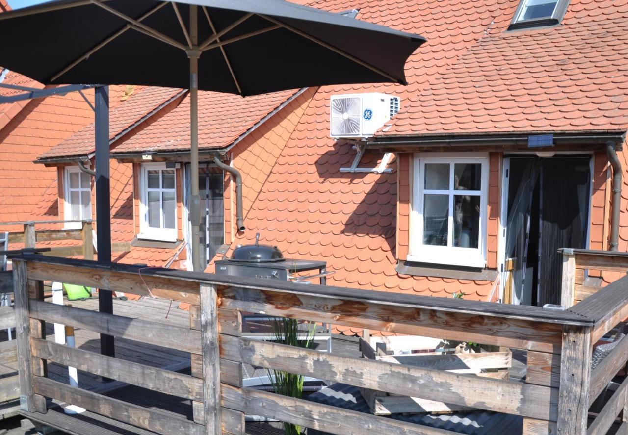 Gemuetliche Dachwohnung Mit Kleiner Oder Grosser Dachterrasse Nebeneinander Wolmirstedt Exterior foto